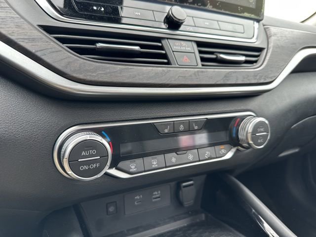 Certified 2025 Nissan Altima 2.5 SL FWD image 13