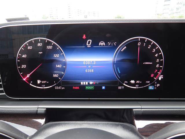 Used 2025 Mercedes-Benz GLE 450e 4MATIC w/ Driver Assistance Package image 13