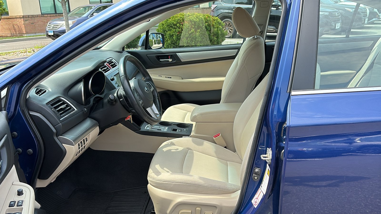 Used 2016 Subaru Legacy 2.5i Premium AWD/4WD image 9
