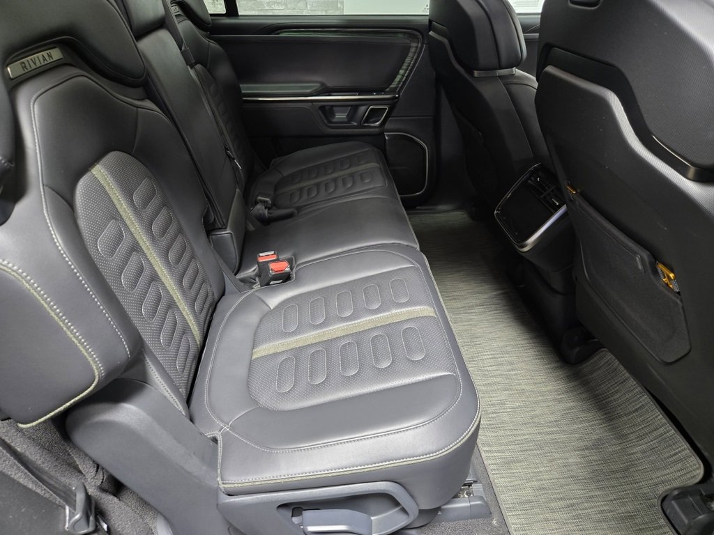 Used 2022 Rivian R1S Launch Edition image 52