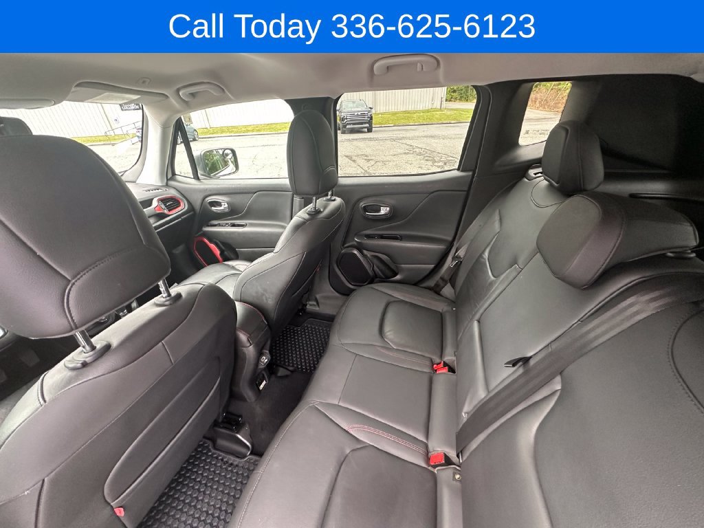 Used 2020 Jeep Renegade Trailhawk w/ Premium Leather Group AWD/4WD image 22