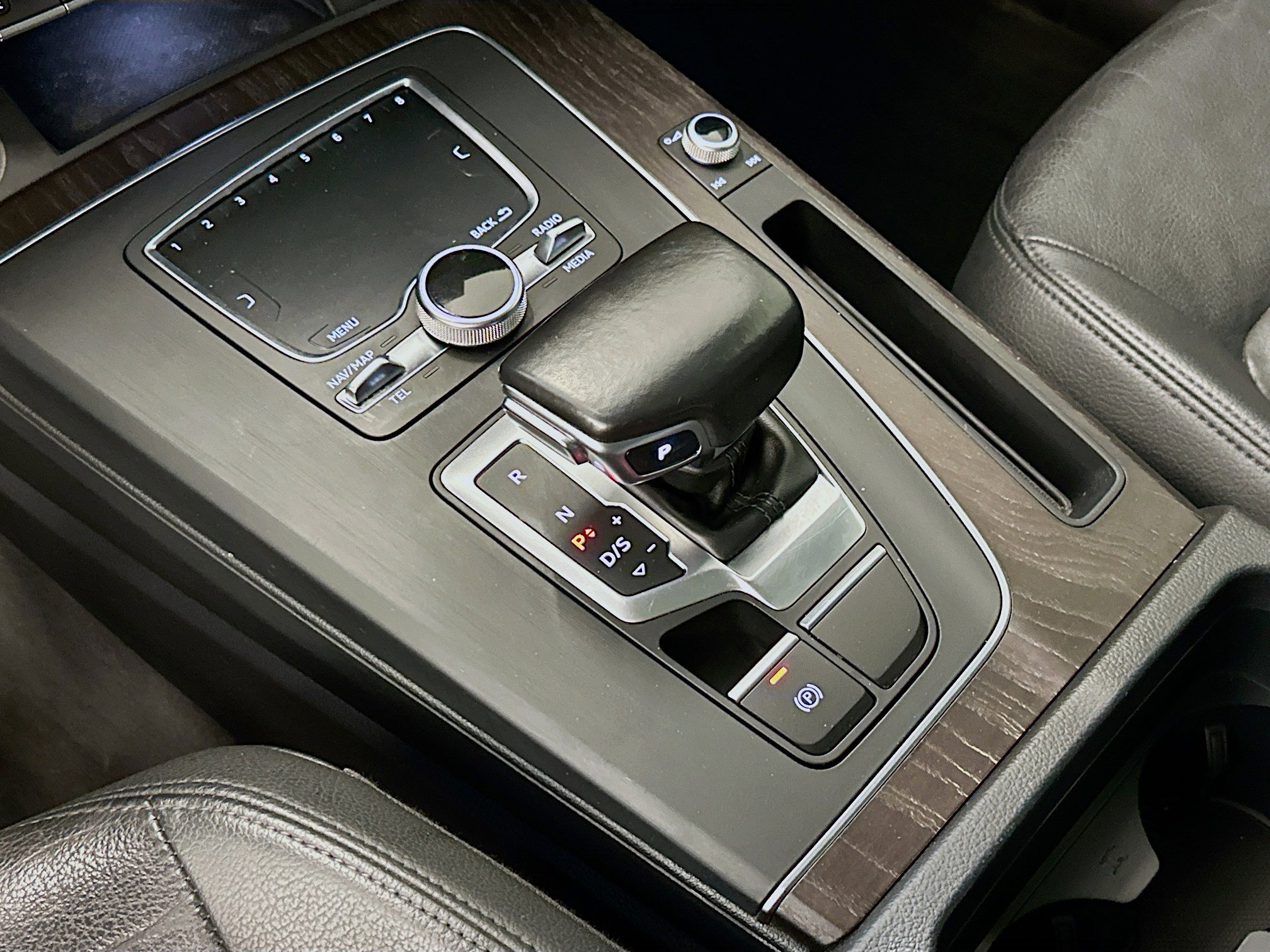 Used 2018 Audi Q5 2.0T Premium image 25