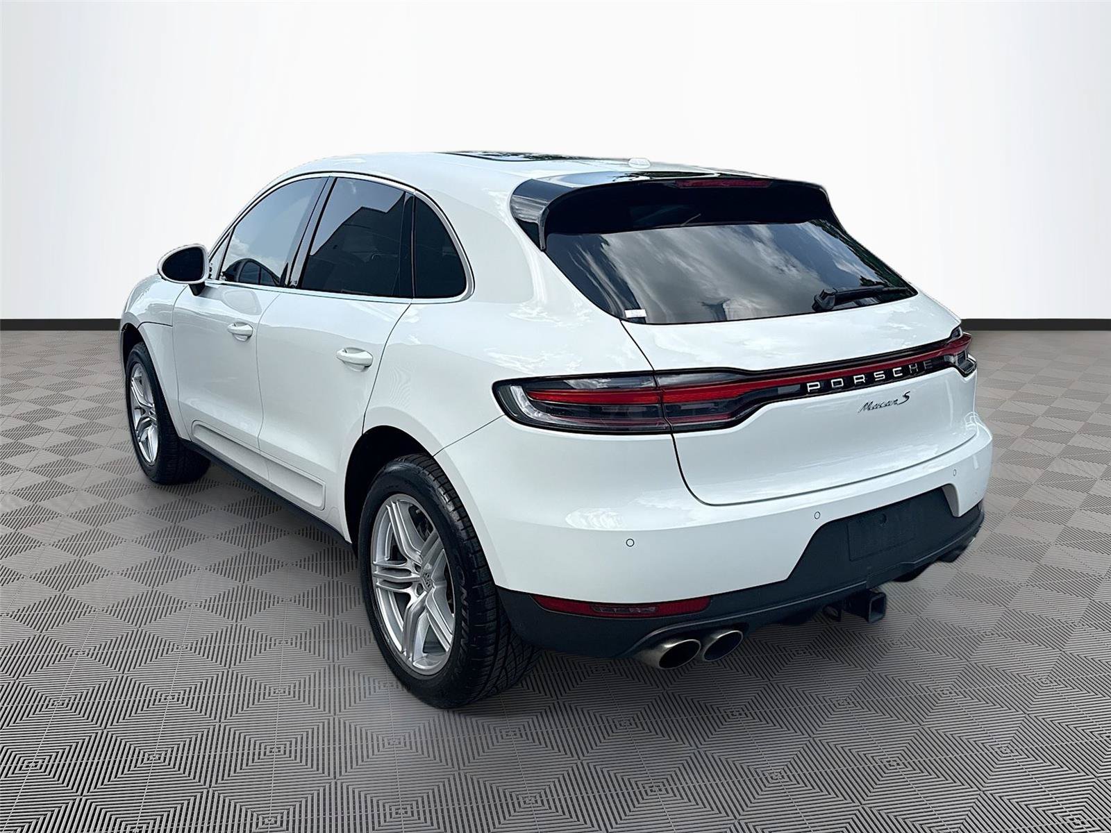 Used 2021 Porsche Macan S AWD/4WD image 5