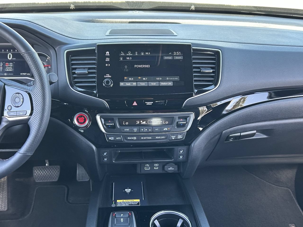 Used 2025 Honda Passport Black Edition image 18