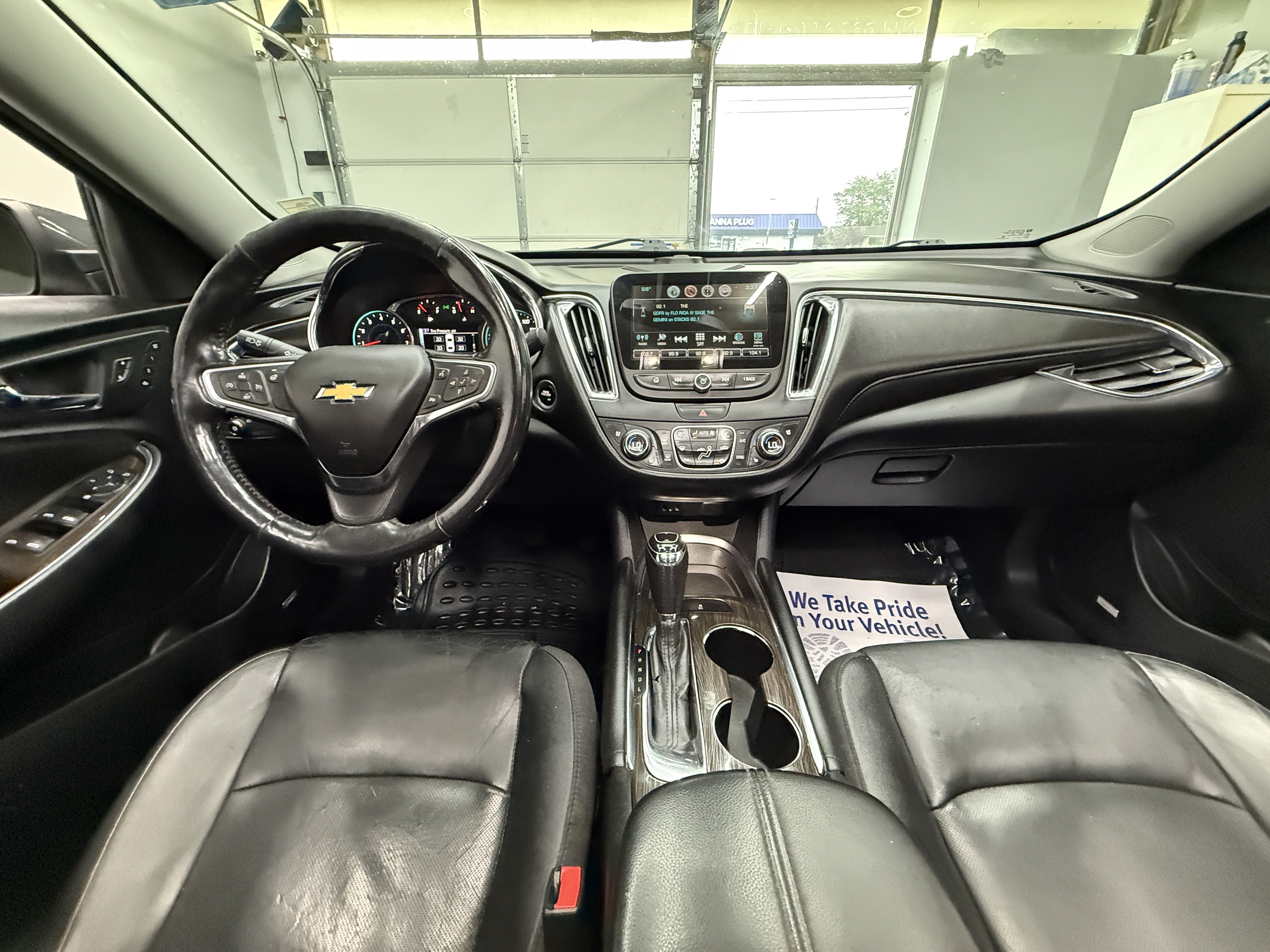 Used 2017 Chevrolet Malibu Premier w/ Premier Sun and Wheel Package FWD image 14