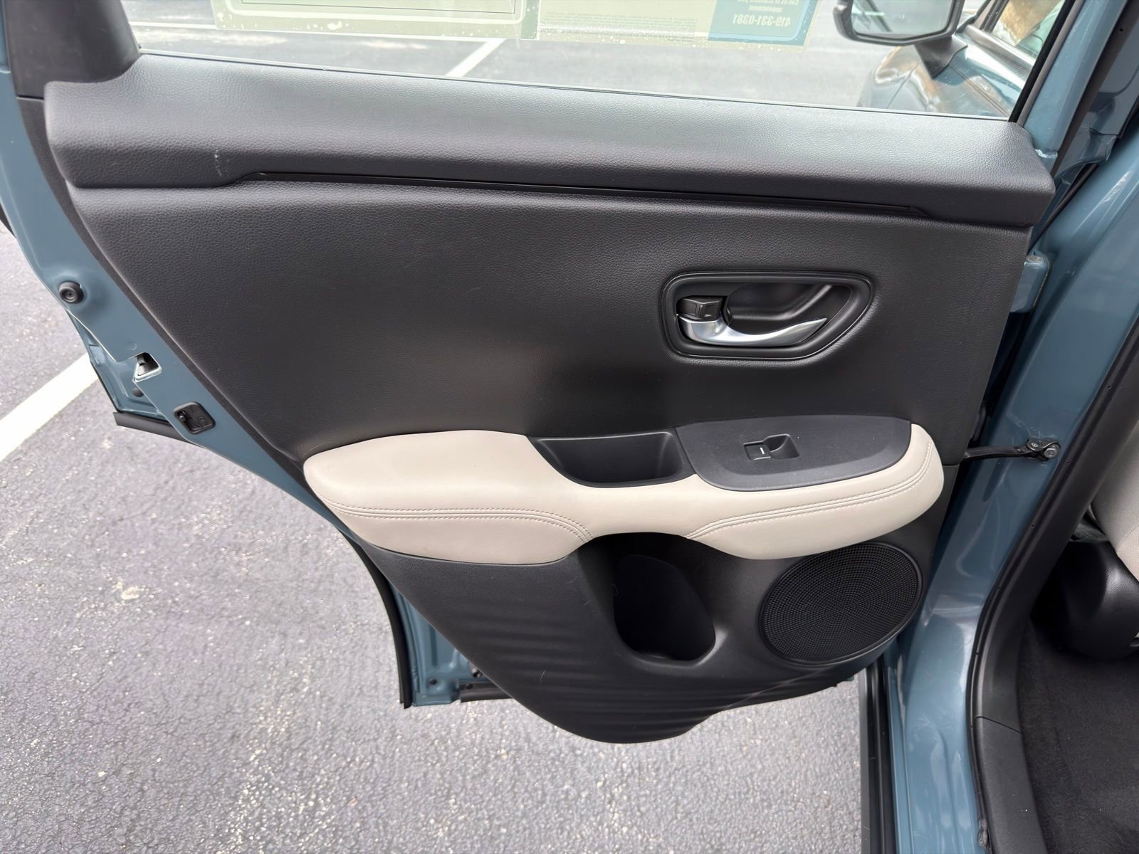 Used 2023 Honda HR-V LX image 24