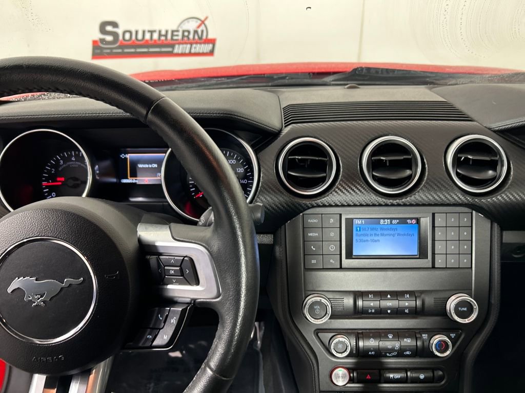 Used 2021 Ford Mustang Coupe image 25