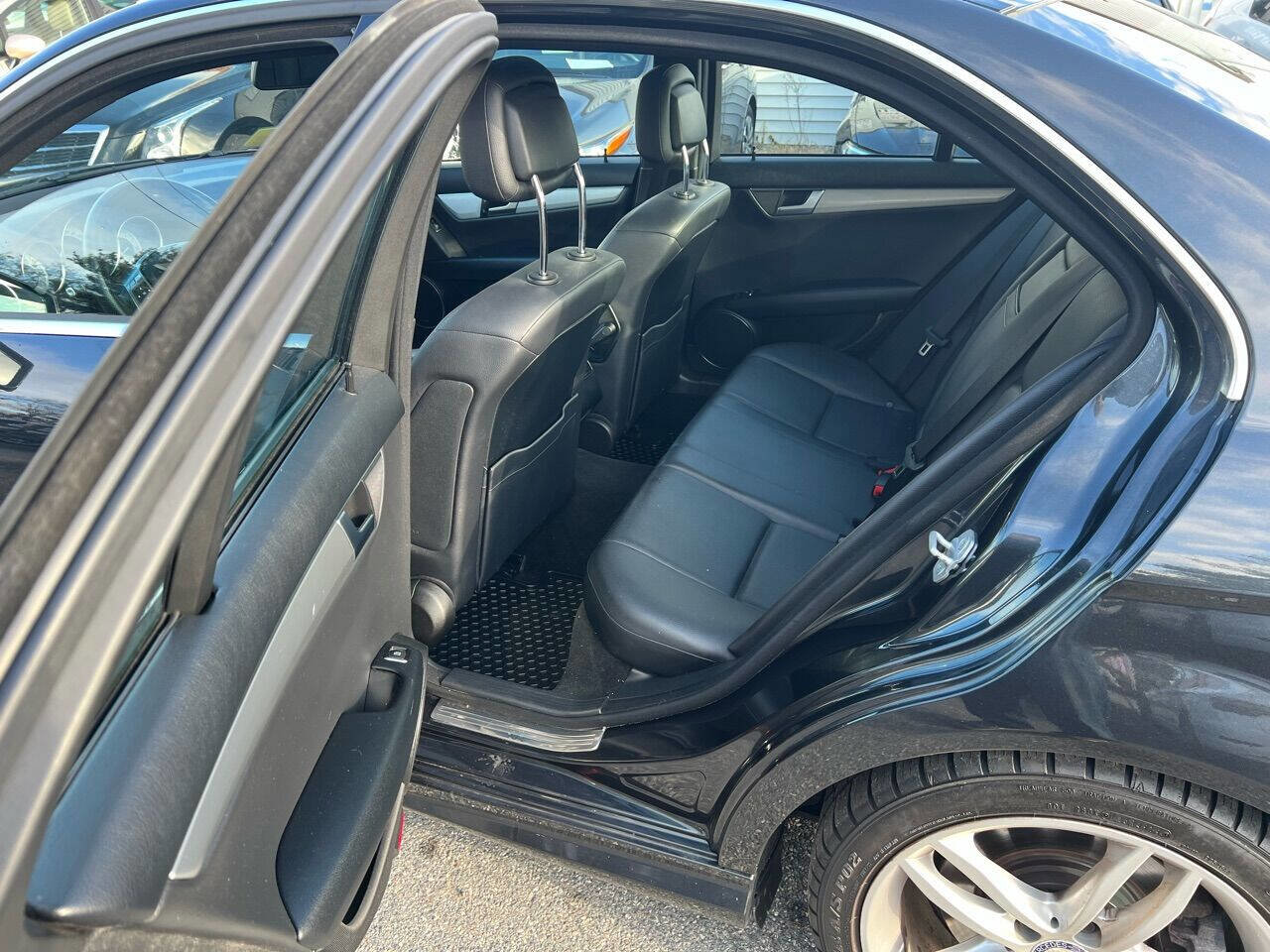 Used 2013 Mercedes-Benz C 300 4MATIC Sedan image 15