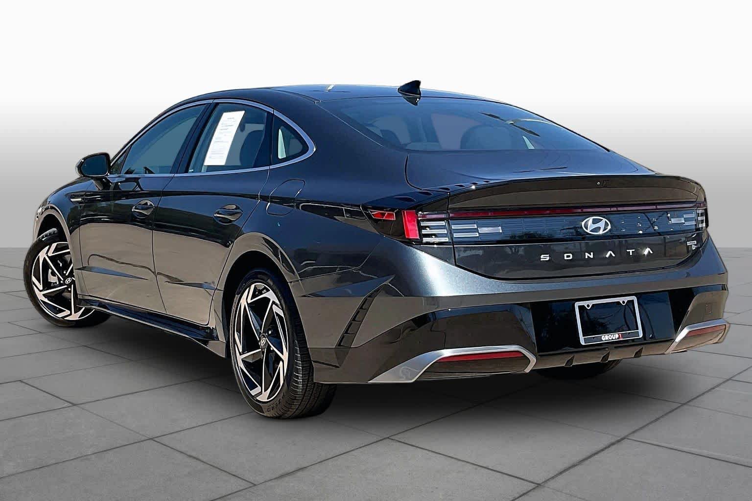 Certified 2026 Hyundai Sonata SEL AWD/4WD image 12
