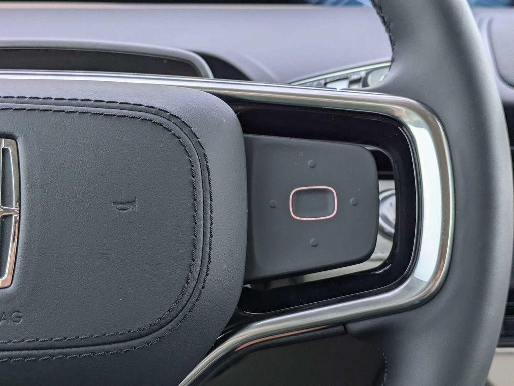 New 2026 Lincoln Nautilus Reserve AWD/4WD image 28