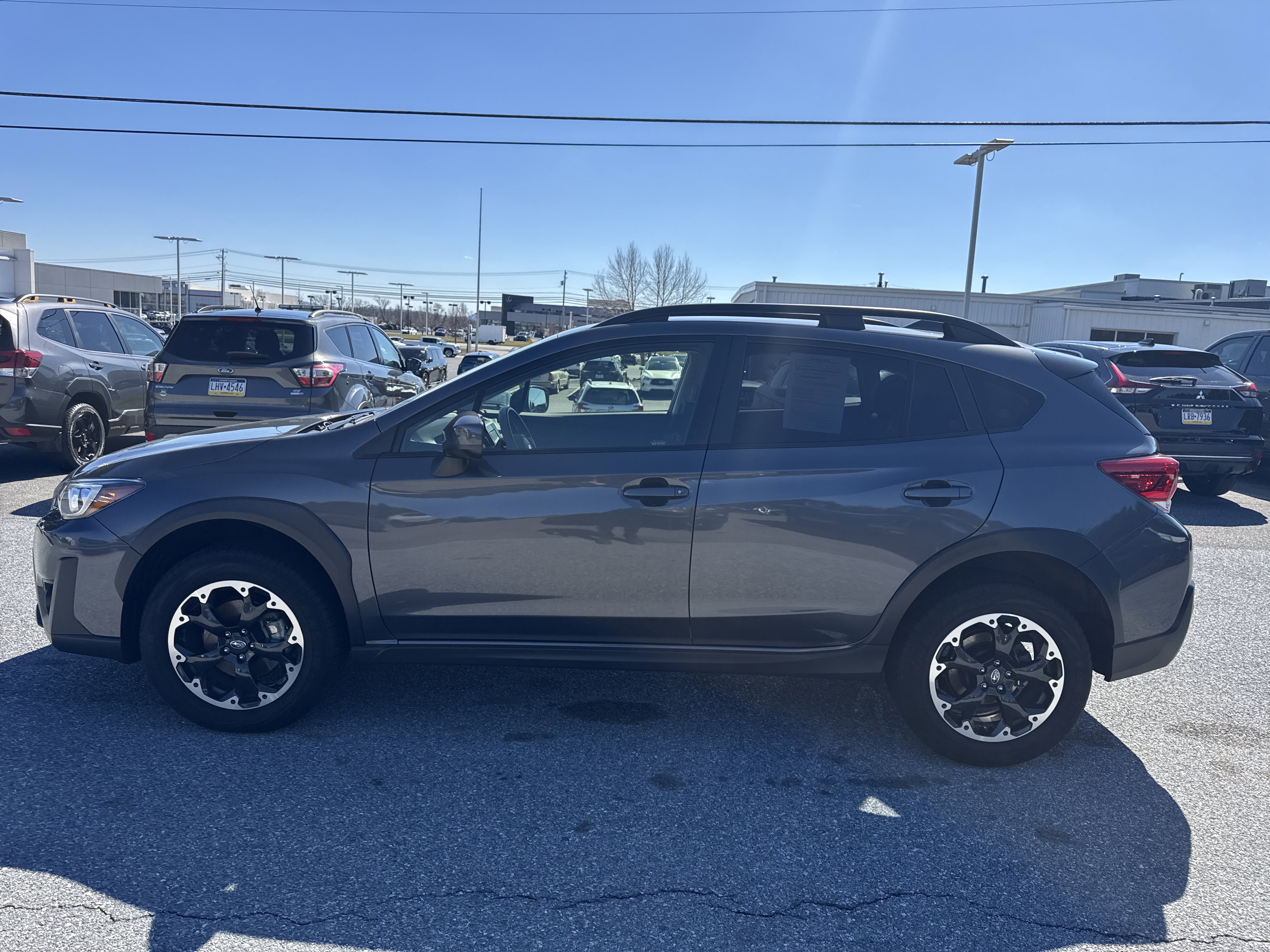 Used 2023 Subaru Crosstrek 2.0i Premium AWD/4WD image 5