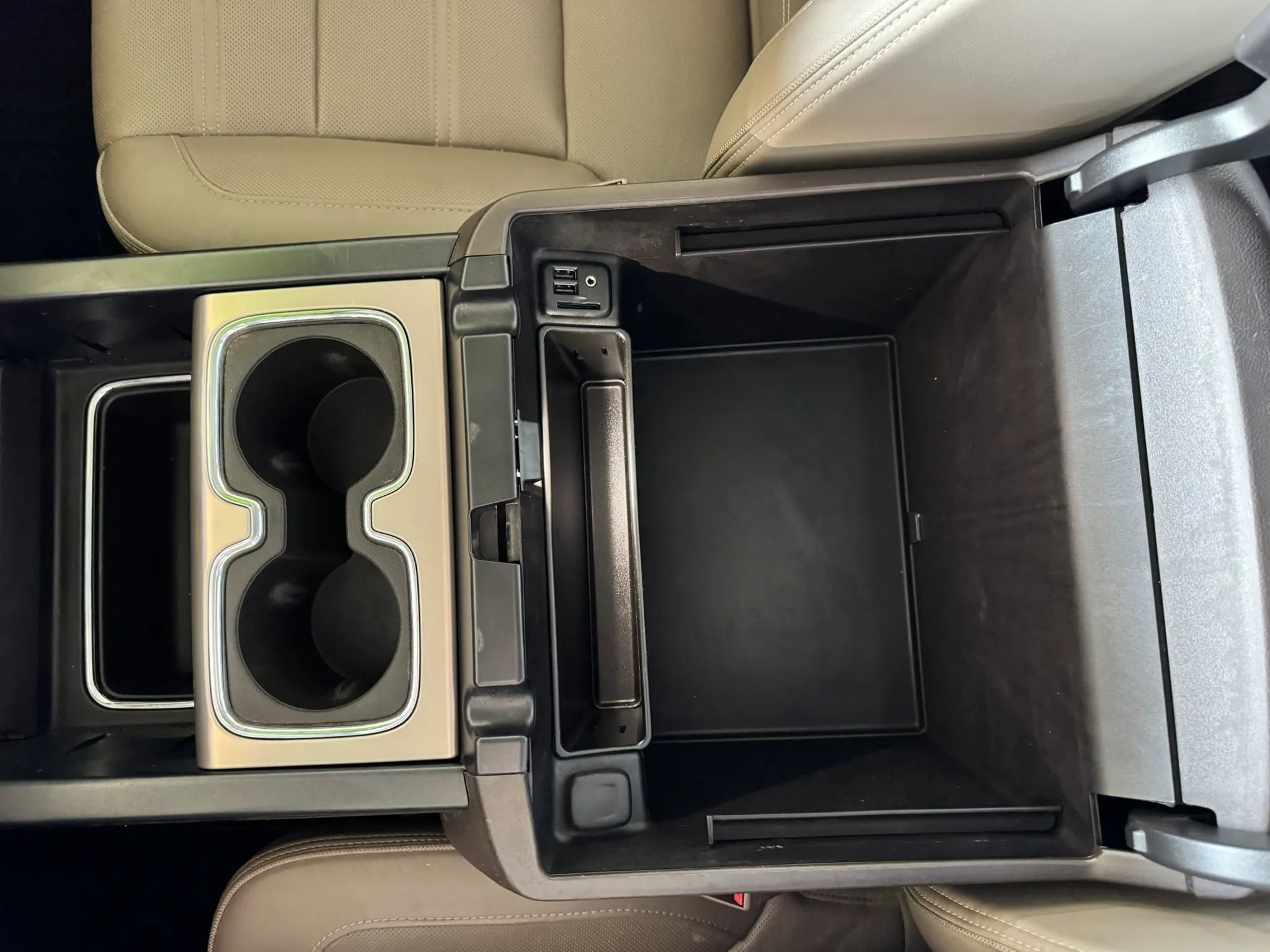 Used 2015 GMC Sierra 2500 Denali w/ Driver Alert Package image 16