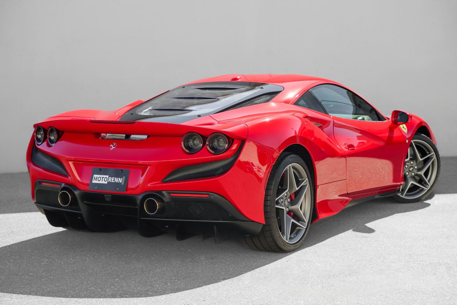 Used 2022 Ferrari F8 Tributo image 3