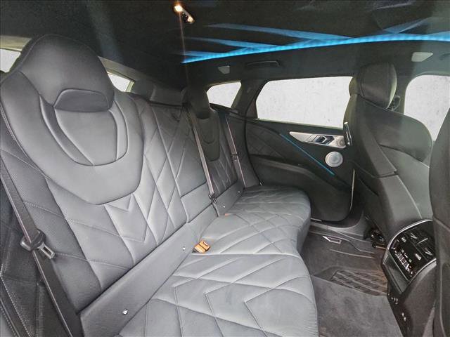 Used 2025 BMW XM w/ M Driver's Package AWD/4WD image 19