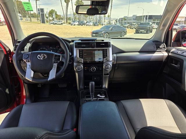 Used 2021 Toyota 4Runner SR5 Premium w/ Moonroof Package RWD image 15