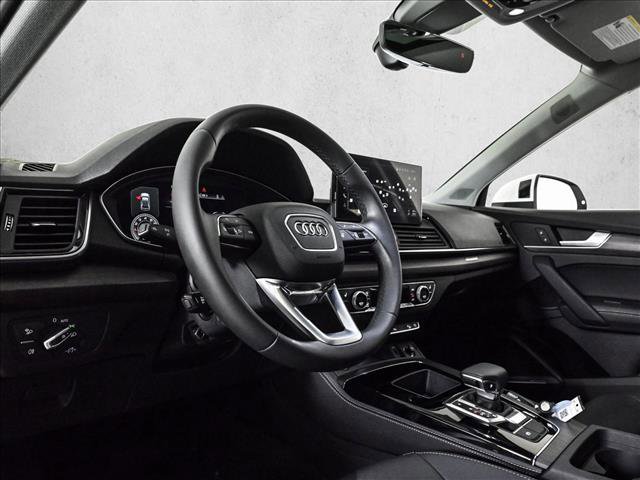 Used 2023 Audi Q5 2.0T Premium Plus w/ Premium Plus Package AWD/4WD image 10