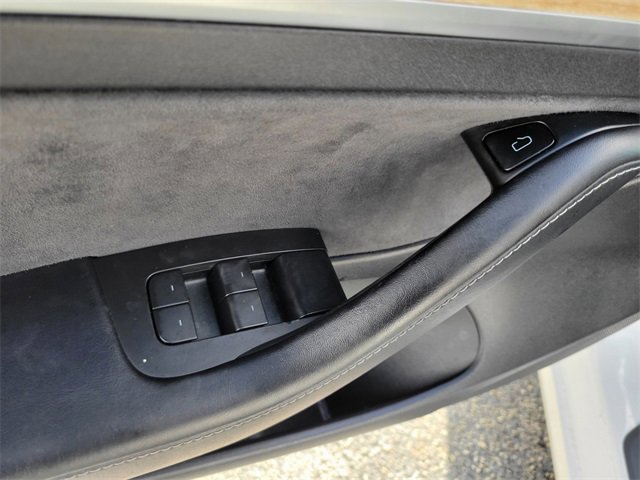 Used 2021 Tesla Model 3 Performance image 16