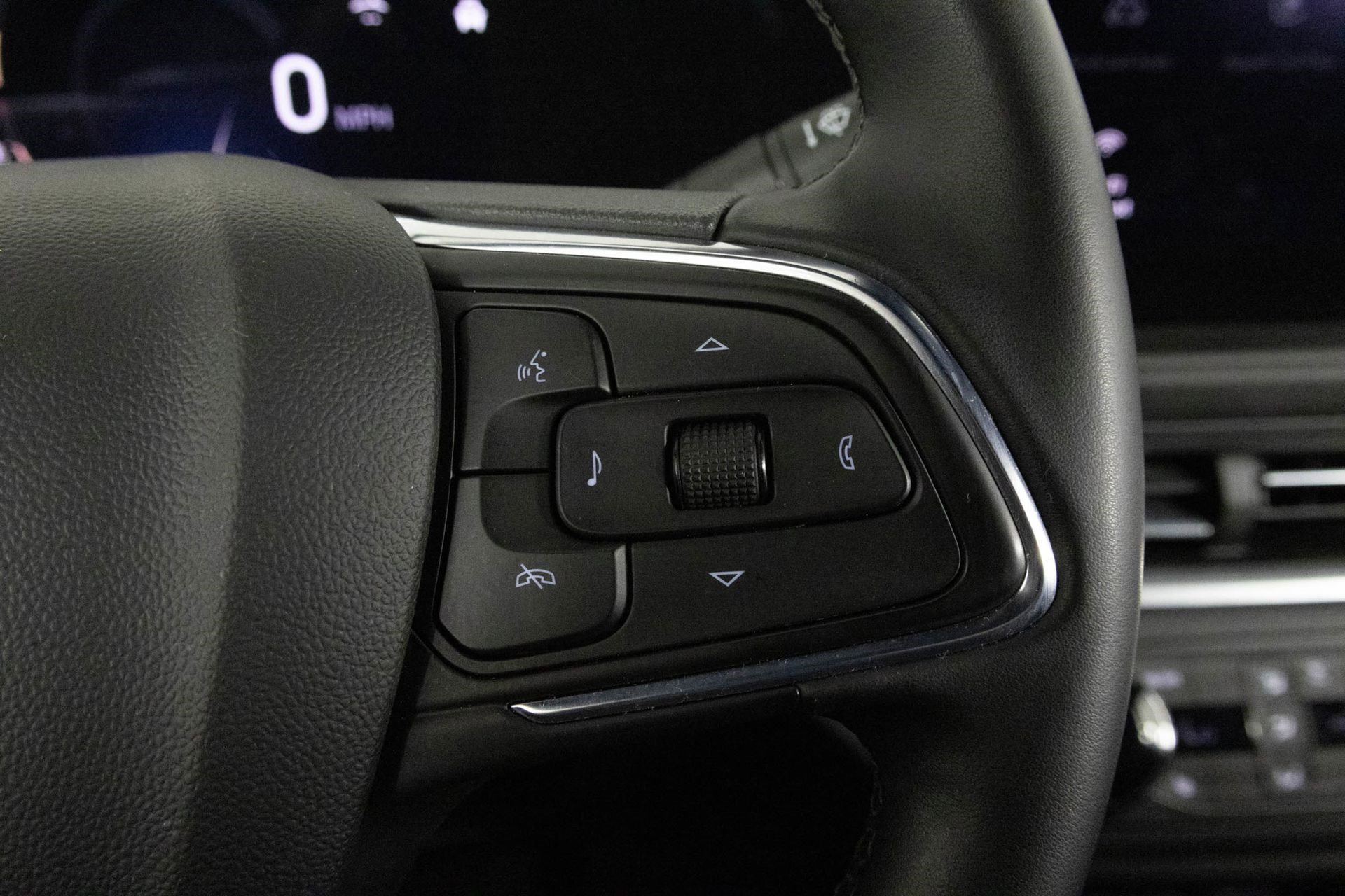 Certified 2024 Buick Envista Preferred w/ Convenience I Package image 30