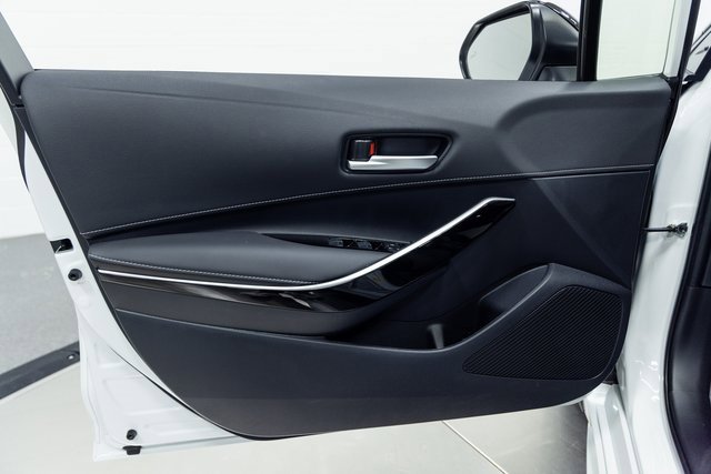 Used 2025 Toyota Corolla XSE image 11