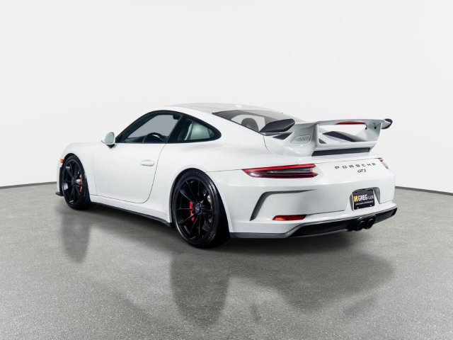 Used 2018 Porsche 911 GT3 w/ Sport Chrono Package RWD image 15