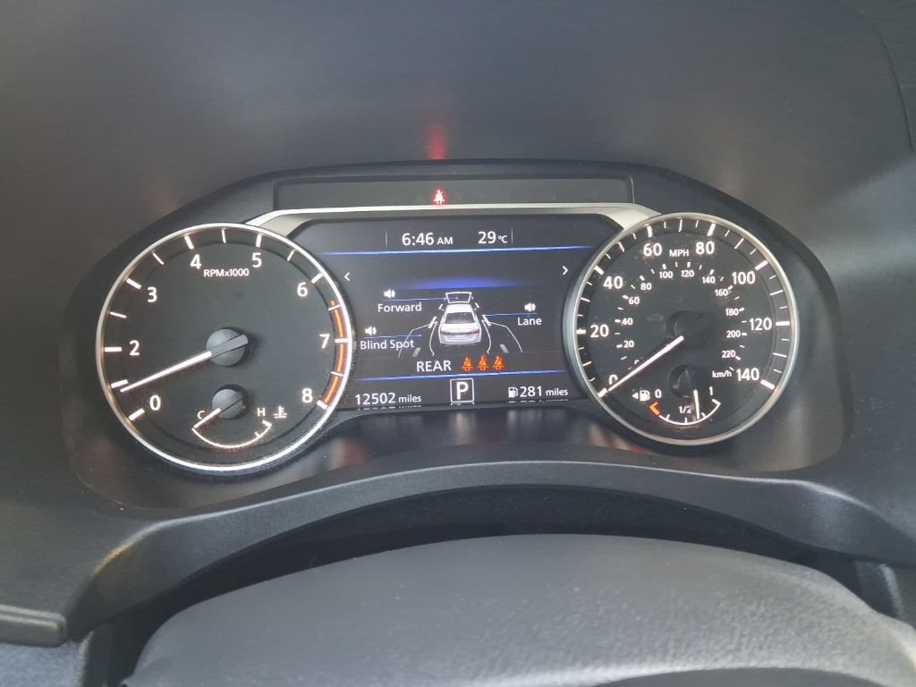 Used 2025 Nissan Altima 2.5 SV FWD image 2