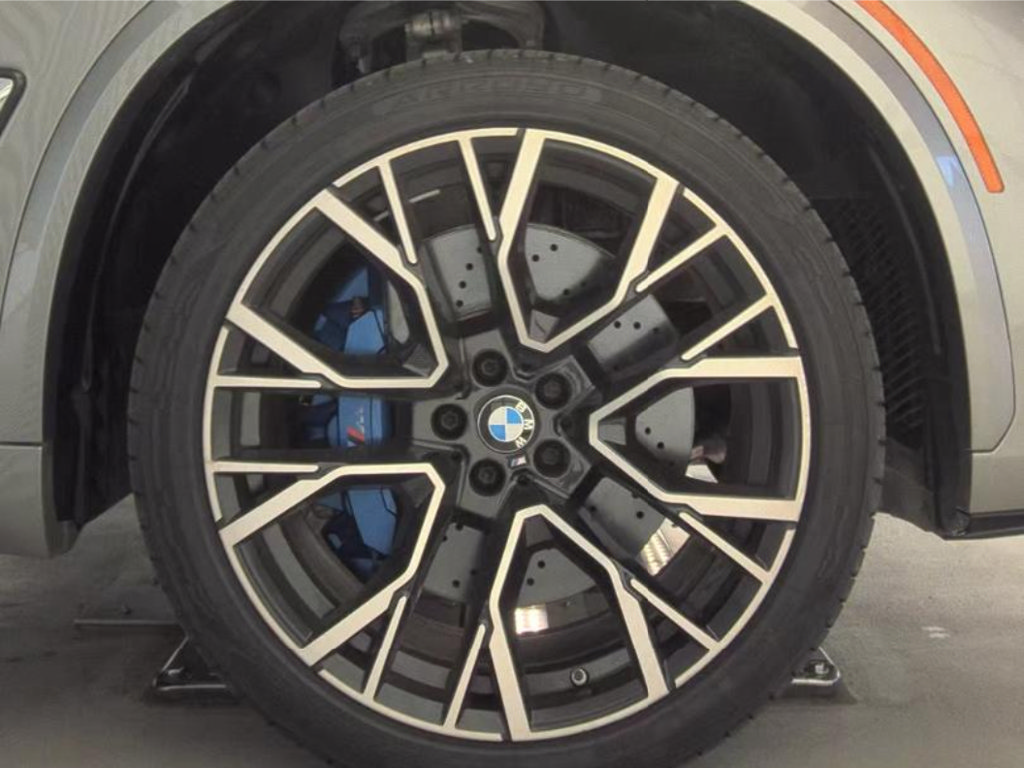 Used 2020 BMW X5 M w/ Executive Package AWD/4WD image 5