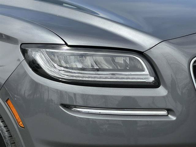 Certified 2022 Lincoln Nautilus Reserve w/ Monochromatic Package AWD/4WD image 8