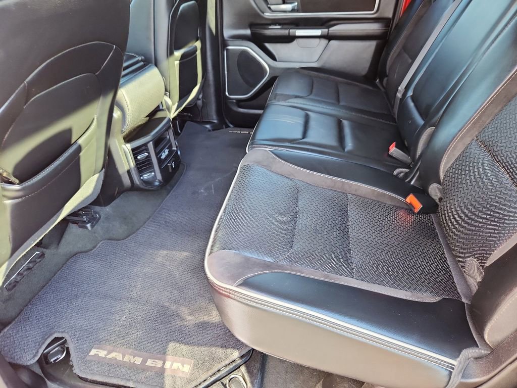 Used 2022 RAM 1500 Laramie AWD/4WD image 11