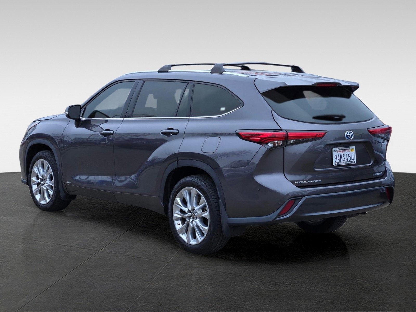 Used 2022 Toyota Highlander Limited image 7