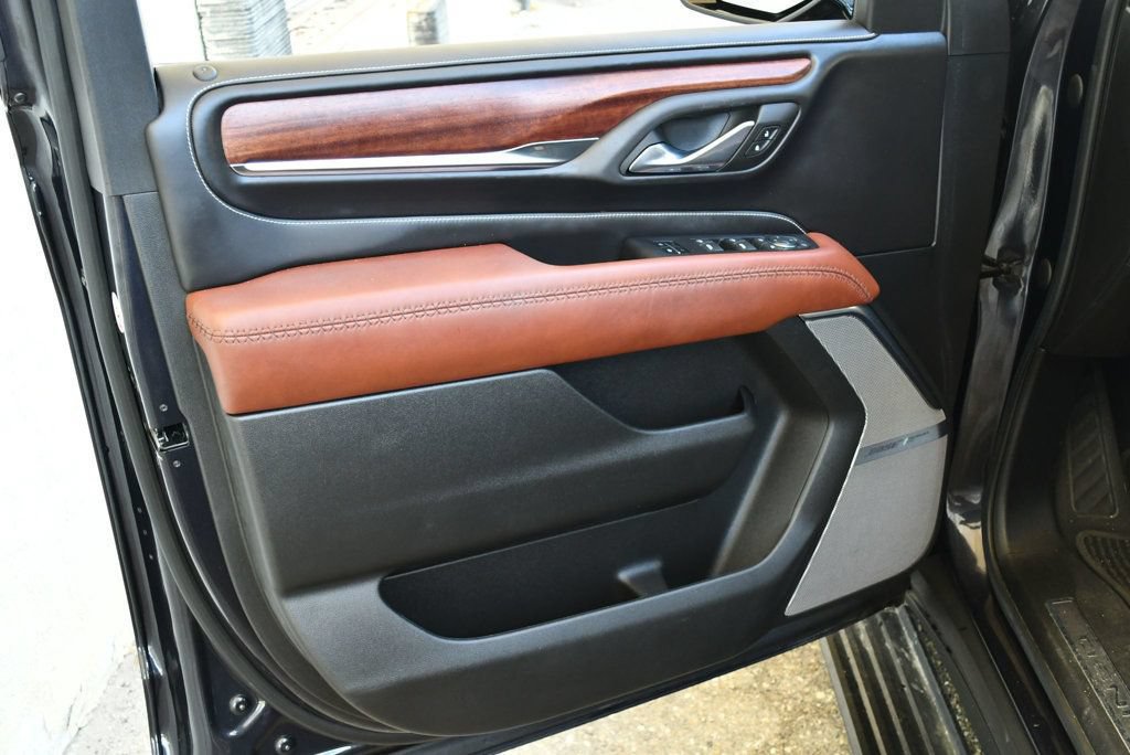Used 2023 GMC Yukon Denali Ultimate AWD/4WD image 40
