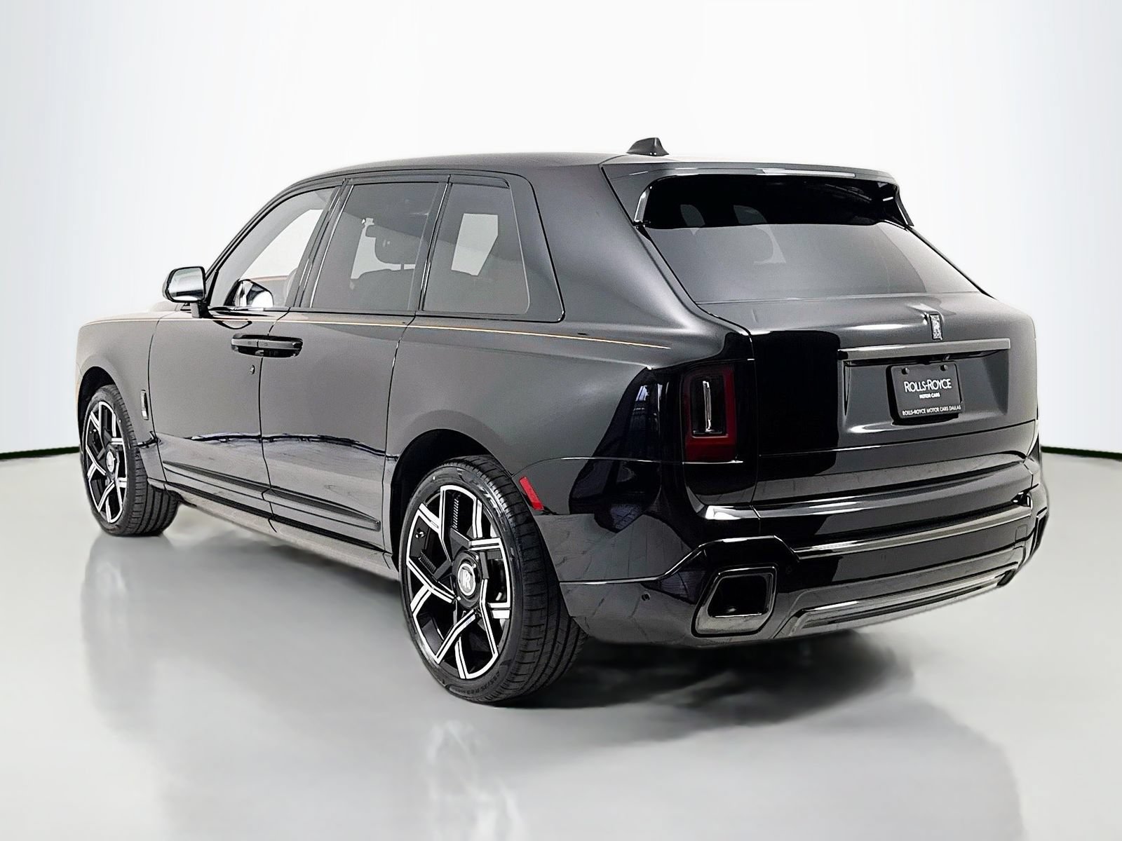 Certified 2026 Rolls-Royce Cullinan Black Badge AWD/4WD image 6