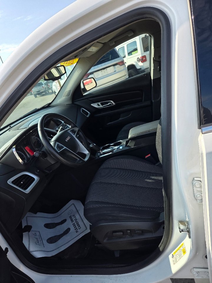 Used 2017 GMC Terrain SLE w/ Convenience Package image 9
