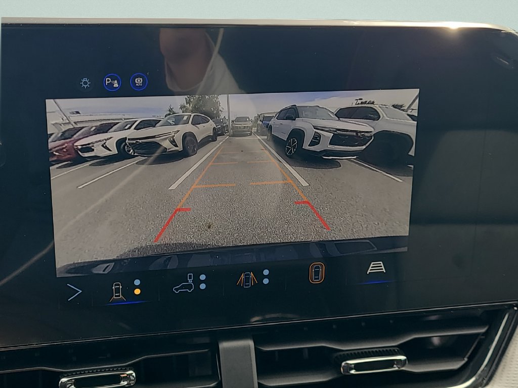 New 2027 Chevrolet Equinox RS w/ Safety and Technology Package AWD/4WD image 16