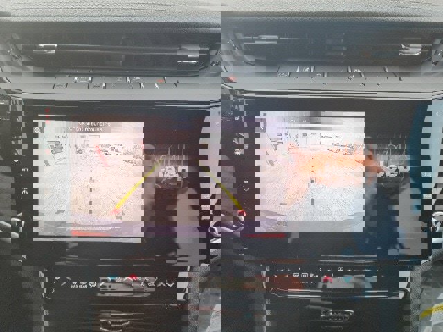 New 2026 Jeep Grand Cherokee Laredo image 4