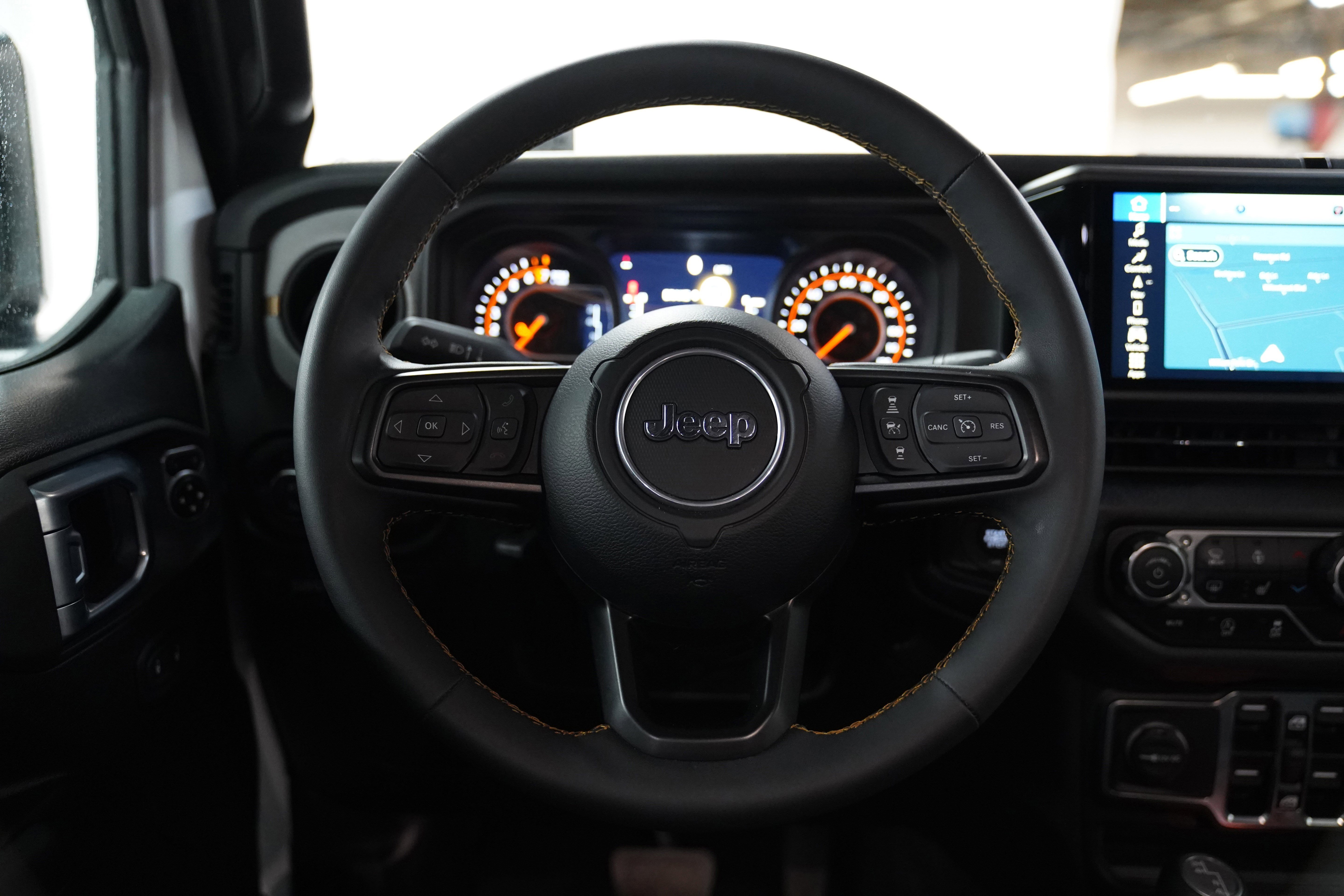 Used 2024 Jeep Gladiator Sport image 18