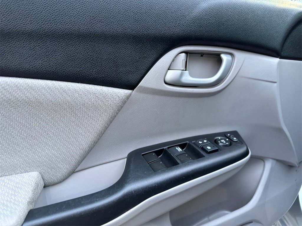 Used 2013 Honda Civic LX image 29