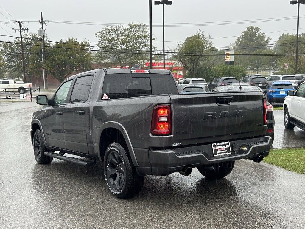 New 2026 RAM 1500 4x4 Crew Cab image 8