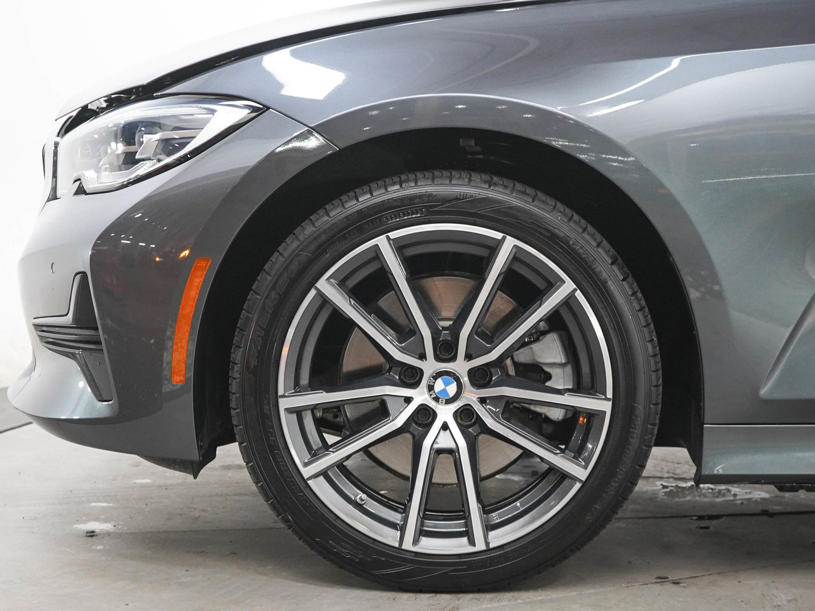 Used 2021 BMW 330i xDrive Sedan w/ Convenience Package AWD/4WD image 29