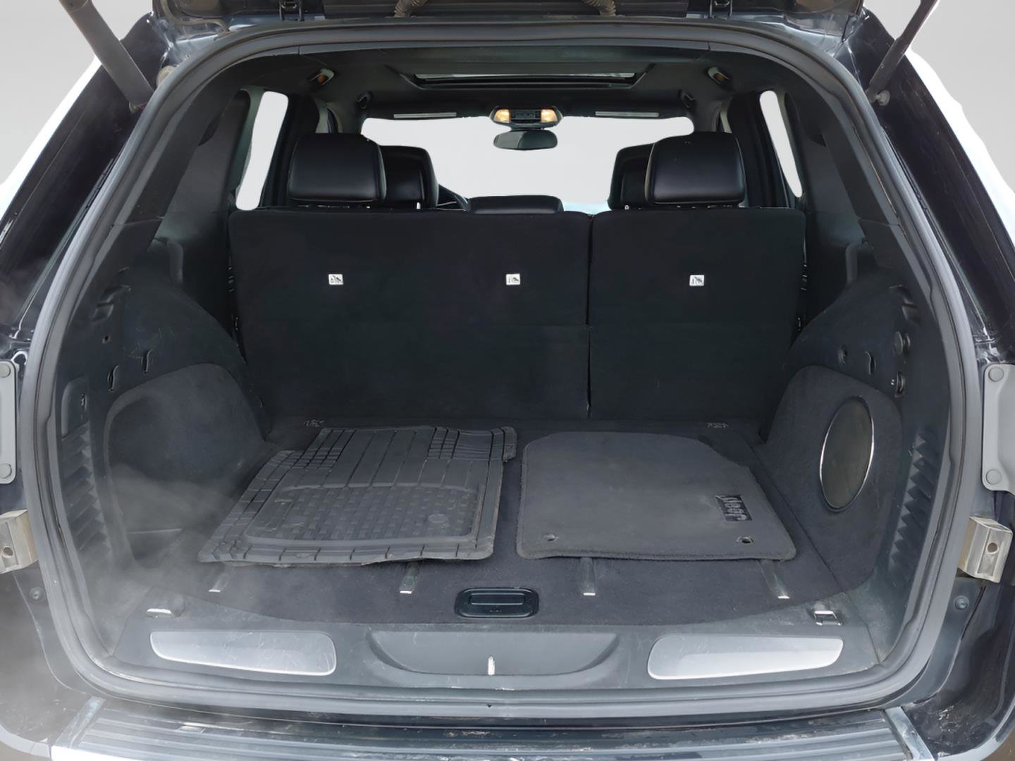 Used 2015 Jeep Grand Cherokee Limited w/ Luxury Group II image 21