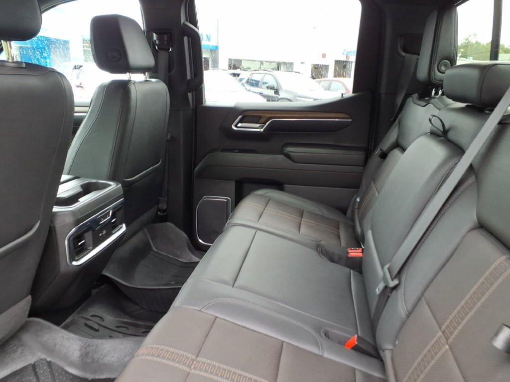 Certified 2023 Chevrolet Silverado 1500 High Country w/ High Country Premium Package AWD/4WD image 14