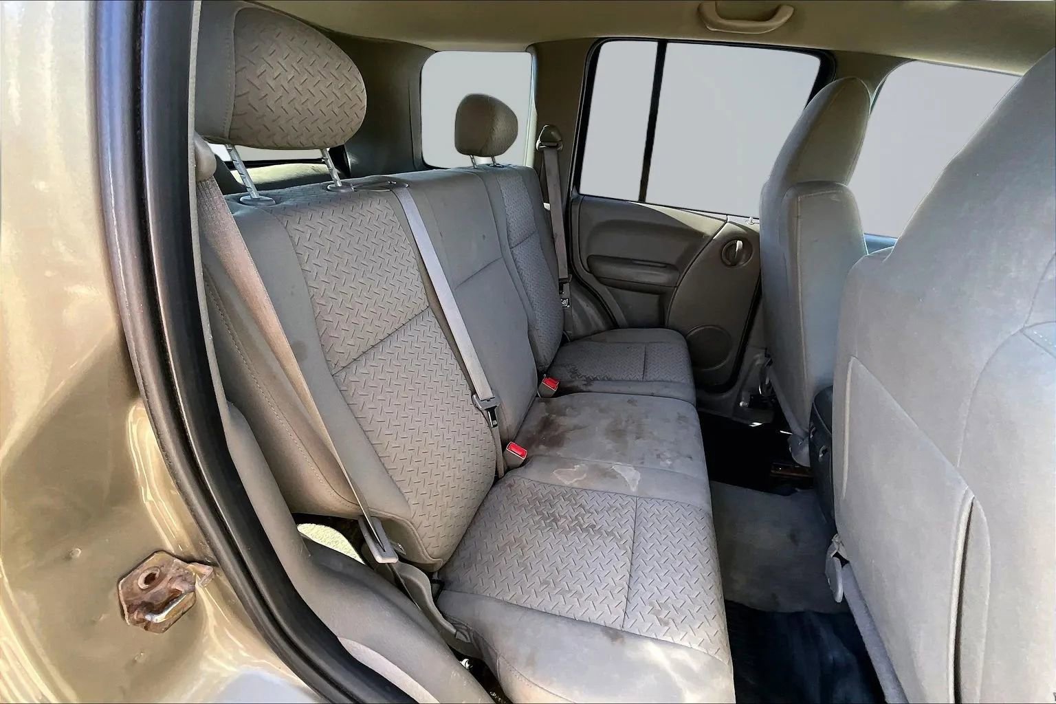 Used 2005 Jeep Liberty Renegade AWD/4WD image 21