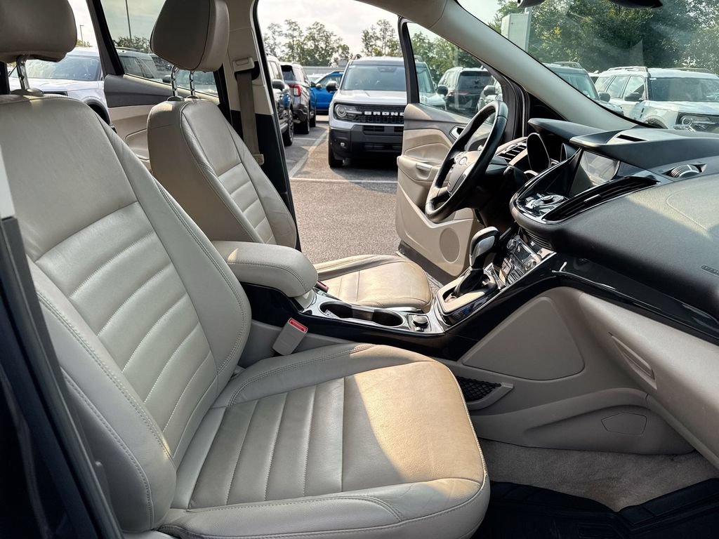 Used 2016 Ford Escape Titanium AWD/4WD image 23