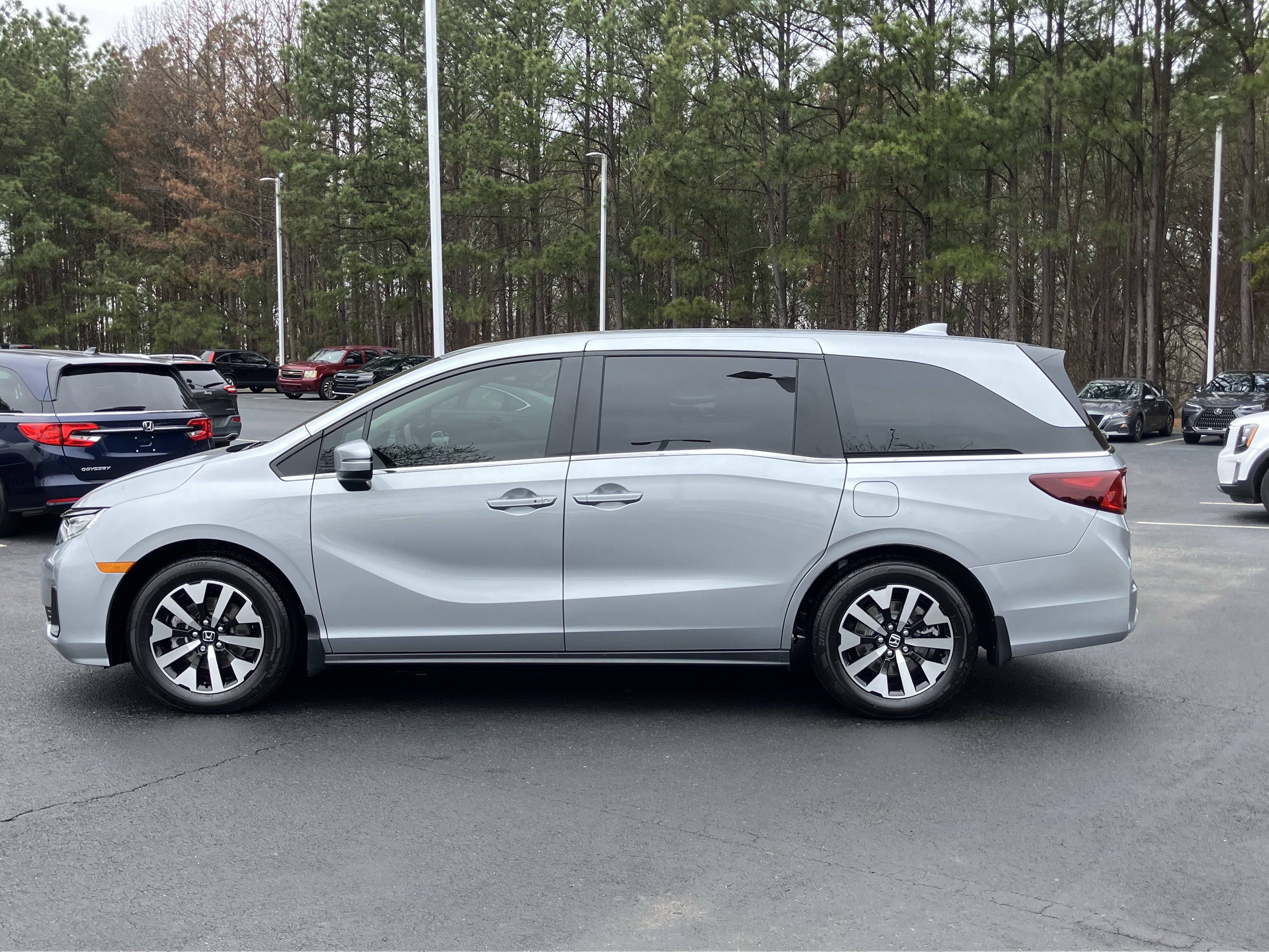 Certified 2026 Honda Odyssey EX-L image 7