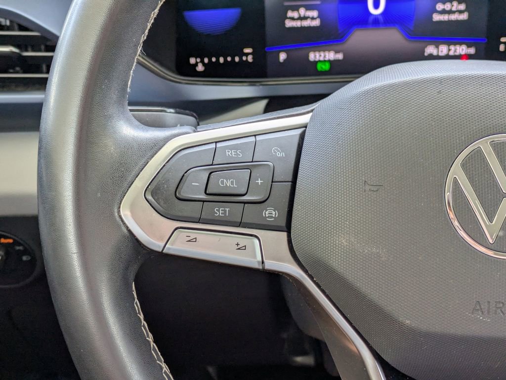 Used 2022 Volkswagen Taos SE image 16