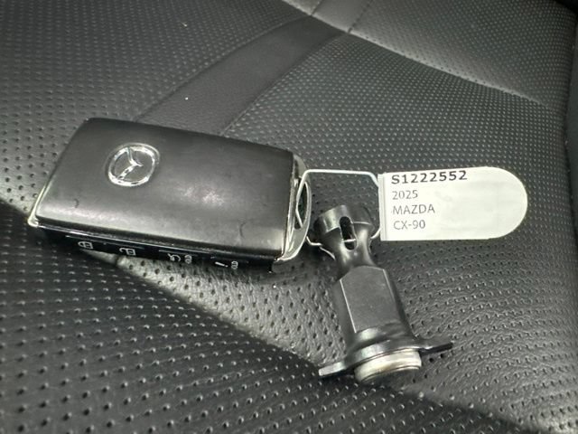 Used 2025 MAZDA CX-90 3.3 Turbo w/ Preferred Package AWD/4WD image 29