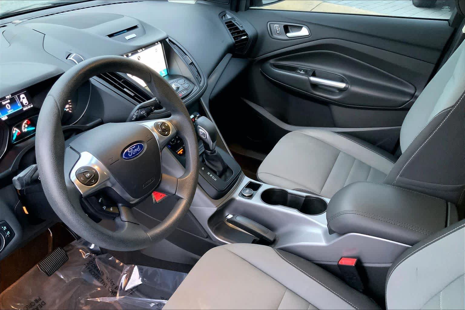 Used 2016 Ford Escape SE w/ Equipment Group 201A FWD image 15