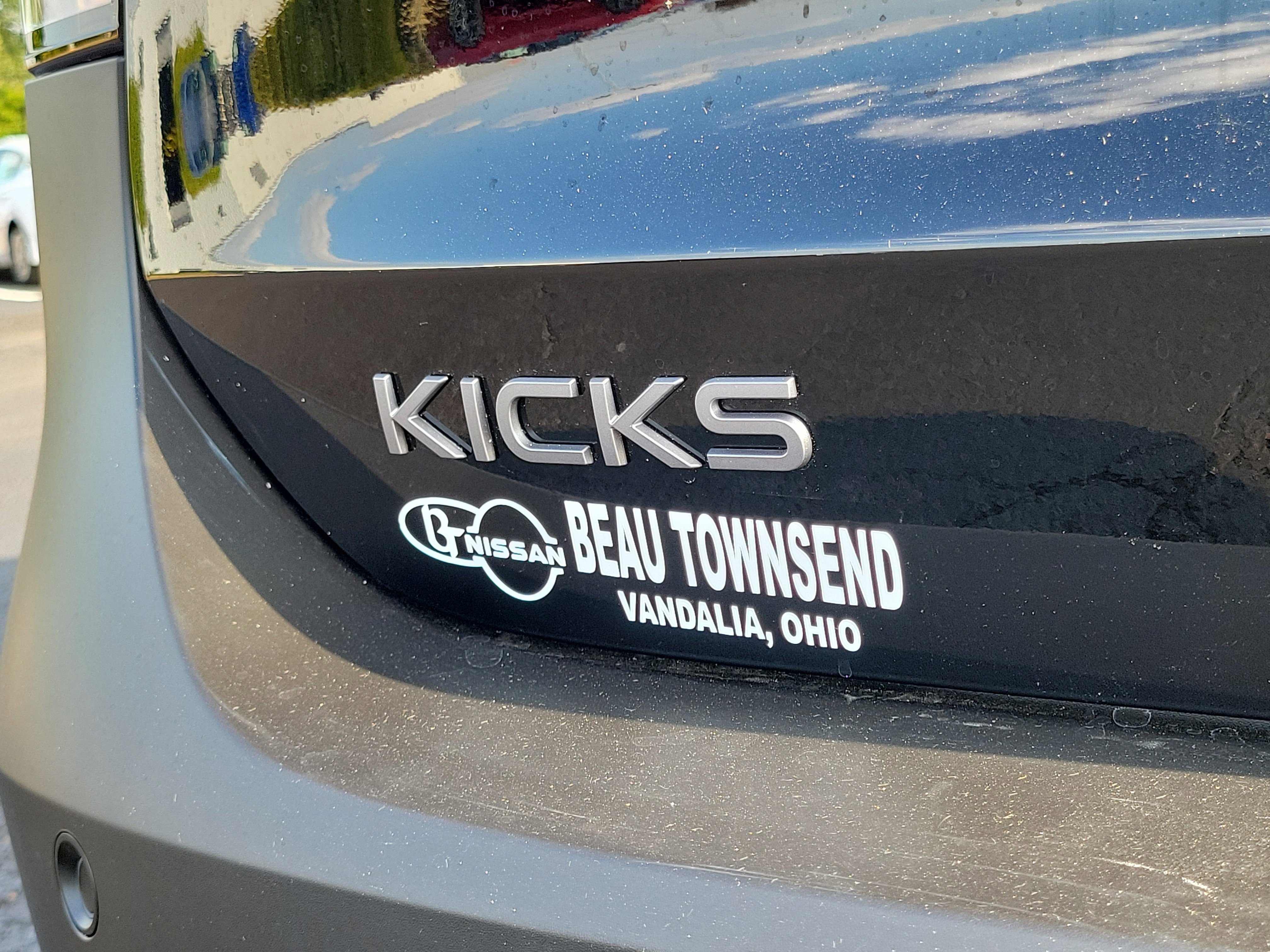 New 2026 Nissan Kicks SR w/ Cold Weather Package image 6