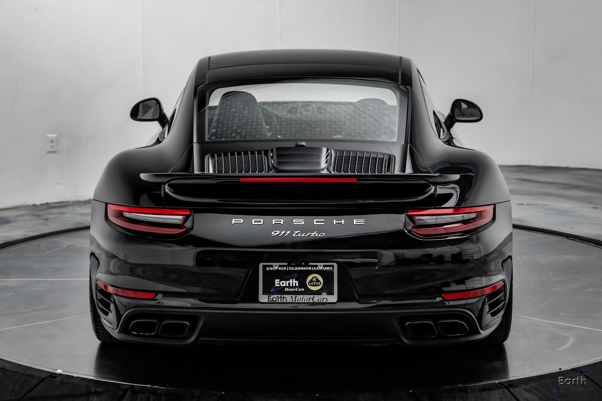 Used 2017 Porsche 911 Turbo AWD/4WD image 12