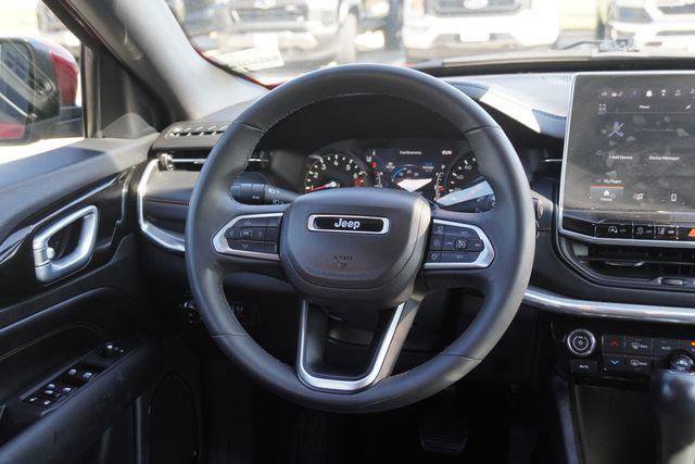 Certified 2023 Jeep Compass Limited image 17