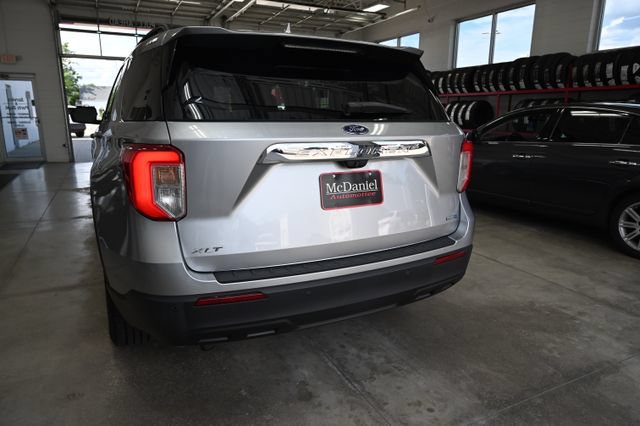 Used 2020 Ford Explorer XLT w/ Comfort Package AWD/4WD image 7